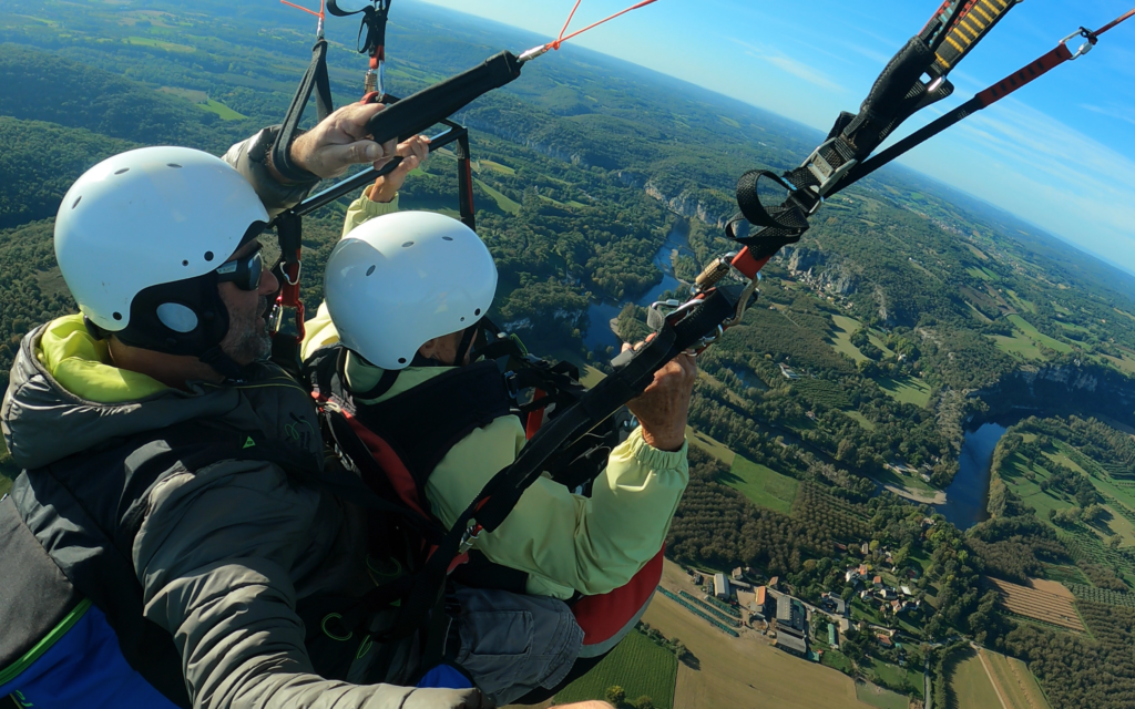 Vol découverte biplace parapente valley Lot Dordogne Corrèze